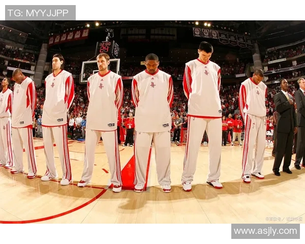 2008年火箭队与山猫队激战回顾：一场精彩的NBA对决与历史瞬间