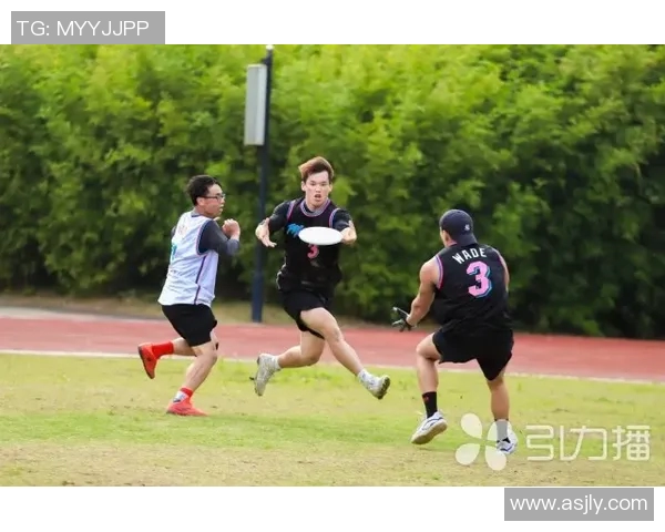 杭州飞盘队与广州飞盘队赛后复盘分析双方状态与表现对比