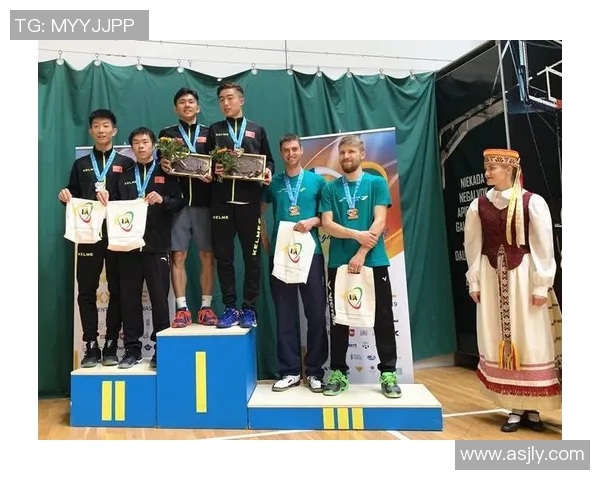 南京羽毛球队与广州羽毛球队赛后技术分析与战术复盘探讨 南京羽毛球队与广州羽毛球队赛后技术分析与战术复盘探讨